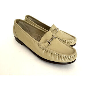 SAS Tripad-Moc Metro Loafers 8W Beige Patent Leather Horsebit Comfort Walk